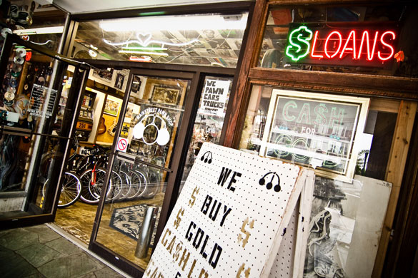 GM closure in Pontiac: Main Street Pawn Shop