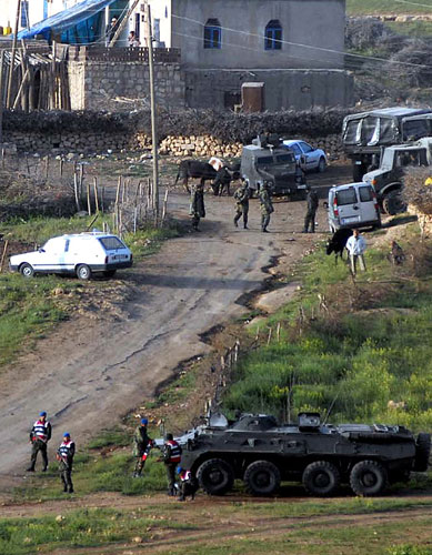 Attack in Turkey: Police at the entrance of the village