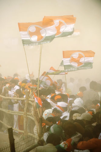 Gandhi election campaign: 30 April, Ghaziabad: Rahul Gandhi's helicopter lands at an election rally
