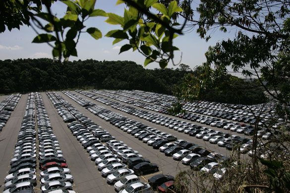 General Motors: New cars of US carmaker General Motors remain at the GM car park