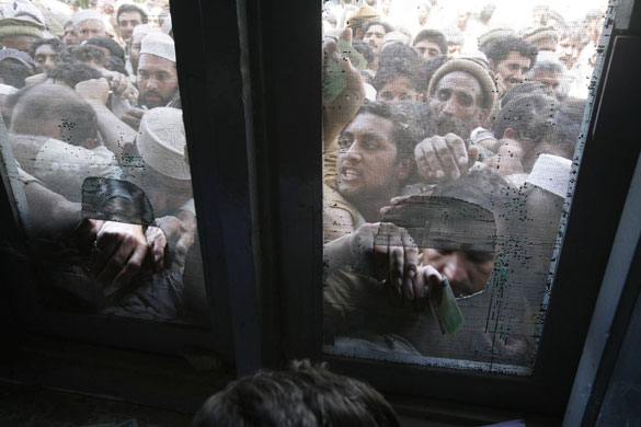 Pakistan refugees: Refugees from Taliban fighting in Mardan