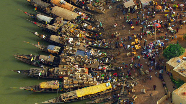 Home: Yann Arthus Bertrand and Luc Besson: Mopti on the Niger River, Niger