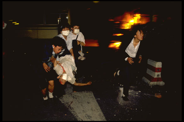 Tiananmen Square: Protesters attempt to save those wounded