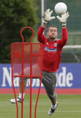 24sport: England's Paul Robinson catches