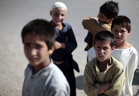 24 hours: Kandahar, Afghanistan: Boys hanging around