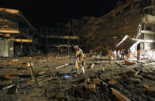 Eyewitness: A Pashtun man uses a metal detector