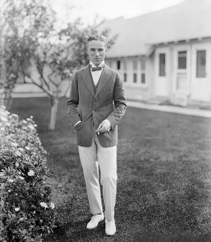Hooray for hollywood: Actor Charlie Chaplin in Front of Studio