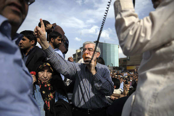 Tehran protest: Mir Hossein Mousavi addresses supporters