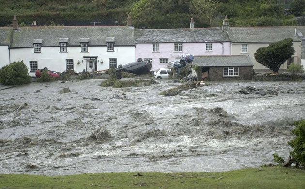 Extreme Weather: FLASH FLOODING IN BOSCASTLE, CORNWALL, BRITAIN - 16 AUG 2004