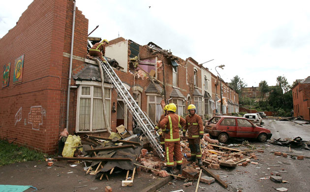 Extreme Weather: TORNADO IN BIRMINGHAM, BRITAIN - 28 JUL 2005