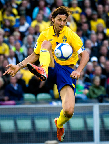 Utd transfer oldies: Sweden's Zlatan Ibrahimovic controls the ball in the air