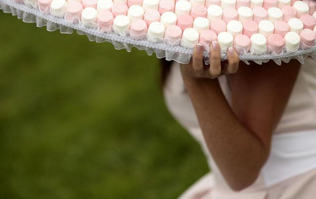 24 hours in pictures: Royal Ascot 2009 Ladies' Day