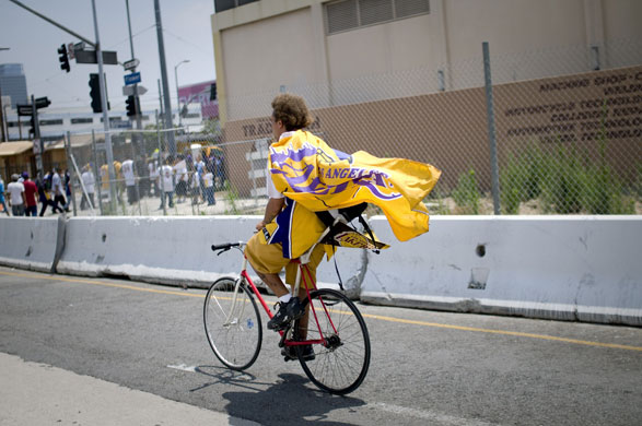 24 hours in pictures: Lakers championship parade outside the Staples Centre LA
