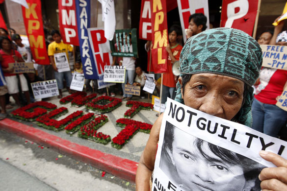 Aung San Suu Kyi 64th: Filipino protest on Aung San Suu Kyi 64th birthday