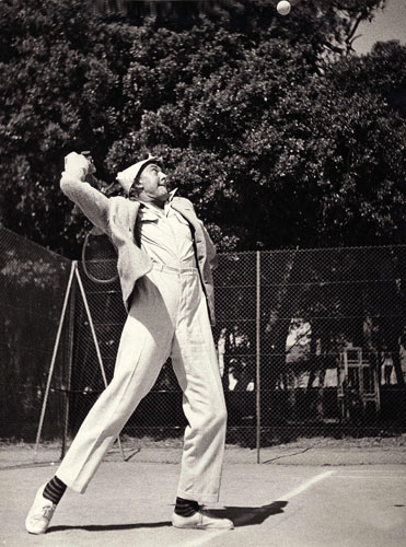 Top 10 tennis films: Actor Jacques Tati stars in 'Monsieur Hulot's Holiday'1953