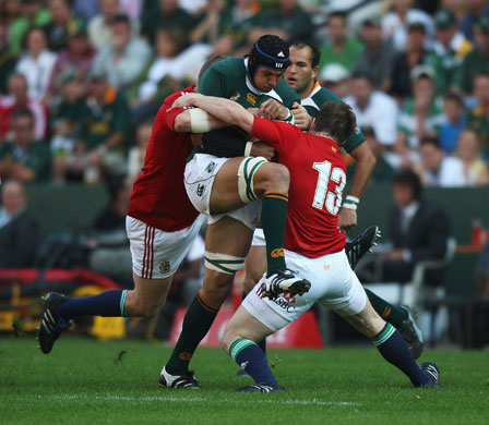 lions 1st test: Brian O'Driscoll stands strong as Pierre Spies charges forward