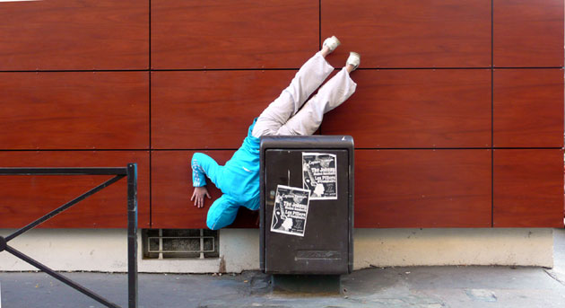 Willi Dorner's Bodies: Willi Dorner's Bodies In Urban Spaces: Rouen, France