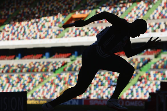 24 hours in pictures: Leiria, Portugal: Simeon Williamson sprints out of the starting blocks