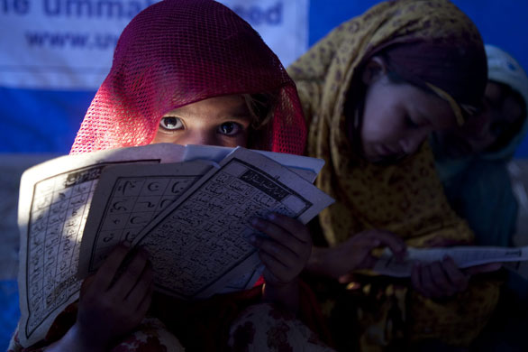 24 hours in pictures: Internally Displaced Face Harsh Conditions In Relief Camps