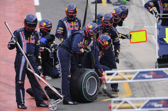 British F1 Grand Prix: Vettel Pit Stop