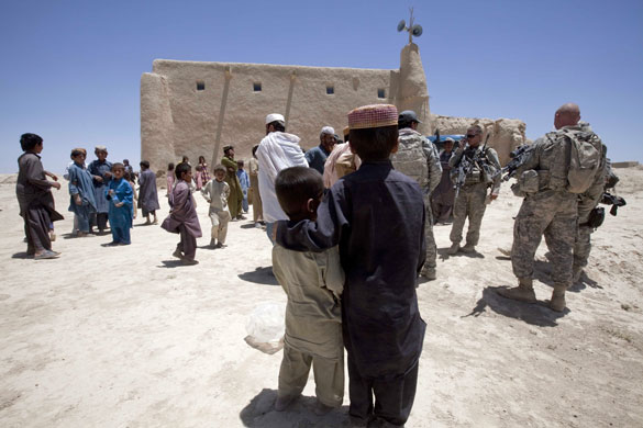 Sean Smith in Afghanistan: American soldiers nter a village near FOB Kushamond, Afghanistan