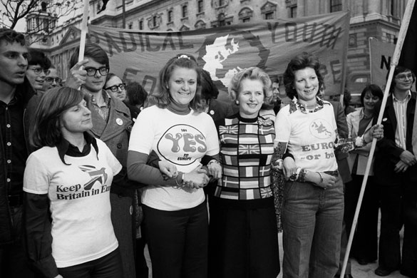 Margaret Thatcher: 1975: Margaret Thatcher with pro Common market campaigners