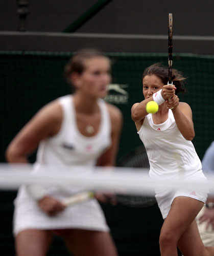 24sport: Georgie Stoop and Laura Robson