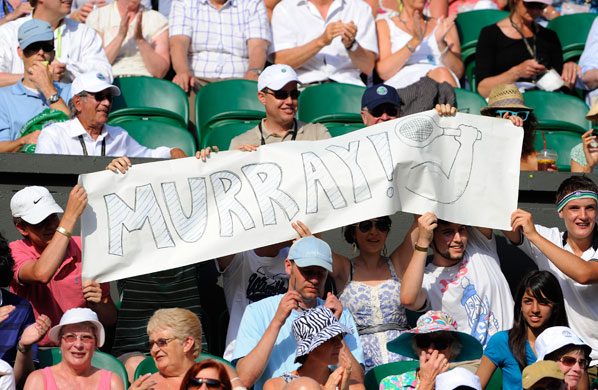 Thursday Wimbledon: Andy Murray Fans hold up sign