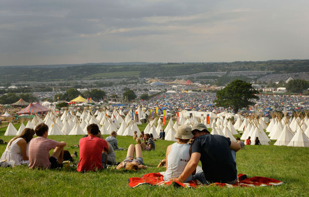 24 Hours: Glasto Weather: glastonbury festival first day 2009 sun weather