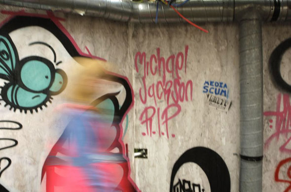 Glasto reacts: MJ's death: michael jackson graffiti on a wall at Glastonbury festival i