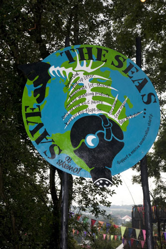 Ethical Signs: Ethical Signs near the Green Futures Field Glastonbury 2009