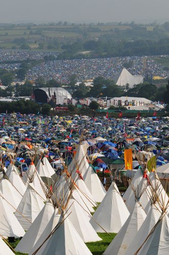 Glastonbury crowds: Glastonbury crowds tipis camping