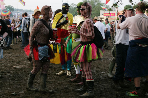 Godwin Glastonbury day 2: Martin Godwin: Glastonbury 2009 Friday fancy dress