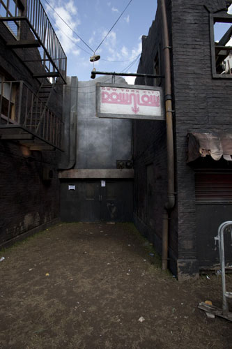 Trash City: Saturday at Glastonbury 2009: Trash City