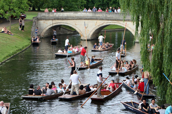Punters enjoy the summer sunshine in Cambridge 