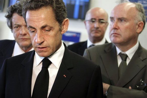 Air France plane crash: French President Nicolas Sarkozy at Charles-de-Gaulle airport