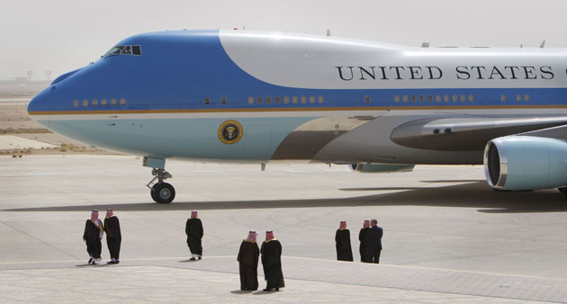 Obama in Saudi Arabia: Air Force One with US President Barack Obama onboard