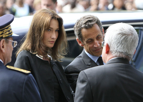Memorial service: President Nicolas Sarkozy and his wife arrive at Notre-Dame