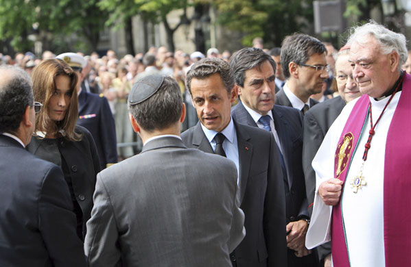 Memorial service: Nicolas Sarkozy, Francois Fillon and Carla Bruni-Sarkozy
