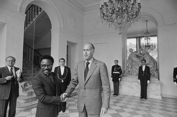 Omar Bongo obituary: Omar Bongo Meets Valery Giscard d'Estaing 1977