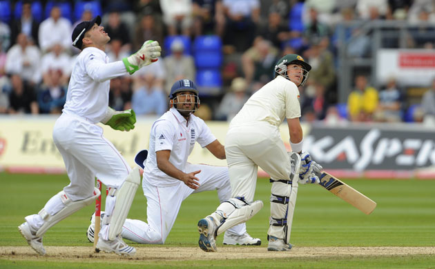Tom Jenkins: Ashes cricket day three
