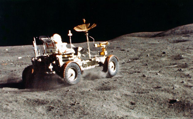 Walk on the moon: Apollo 16