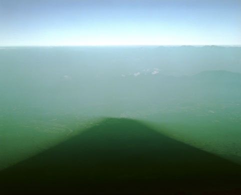Prix Pictet 2009: Earth Shortlisted : Chris Steele-Perkins, Mount Fuji Series