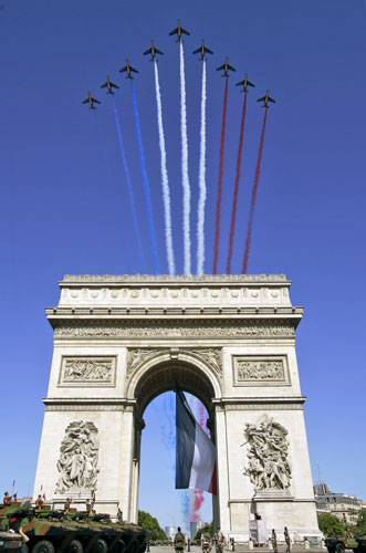Bastille Day: Alphajets from the Air Force's Patrouille de France