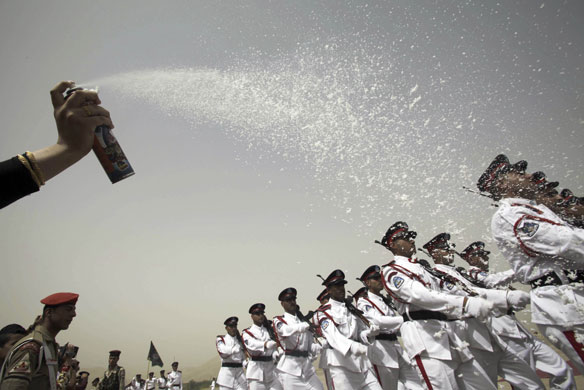 24 hours in pictures: Sulaimaniyah, Iraq: Police graduation ceremony 