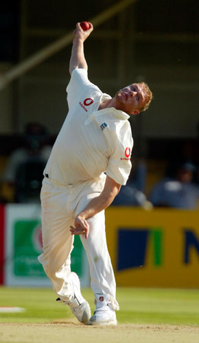 Flintoff retires: Flintoff bowling against Sri Lanka in 2002
