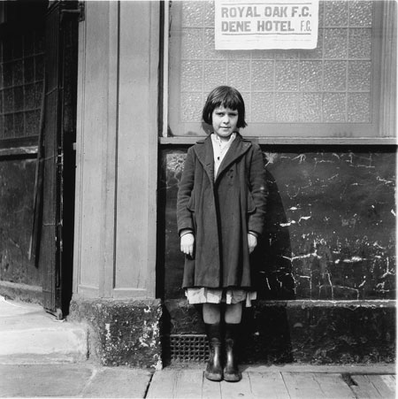 Jimmy Forsyth: Royal oak girl, 1956 Scotswood Road, Newcastle