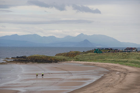 Open Golf Day 2: Police patrol the beach