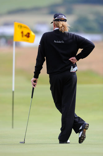 Open Golf Day 2: Miguel Angel Jimenez waits to putt on the 14th