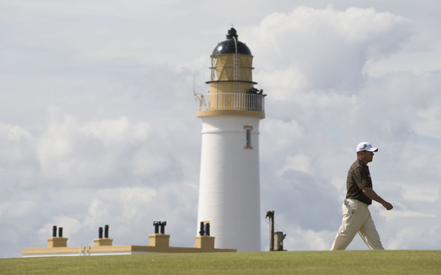 Open Golf day 4: Lee Westwood walks down the 9th fairway